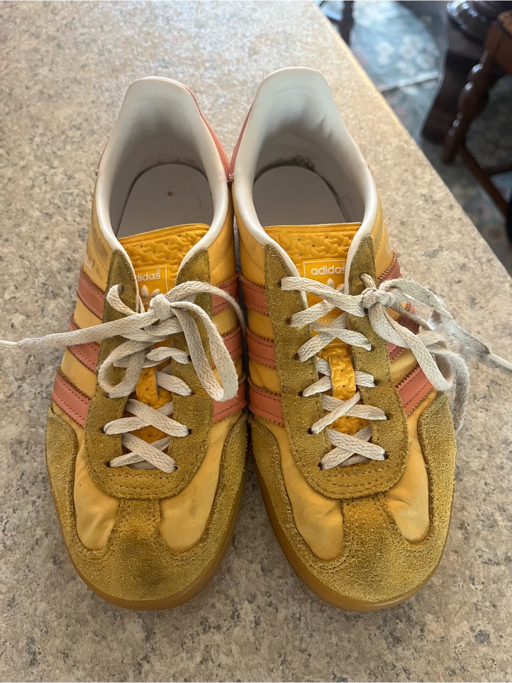 Adidas gazelles size 6 women